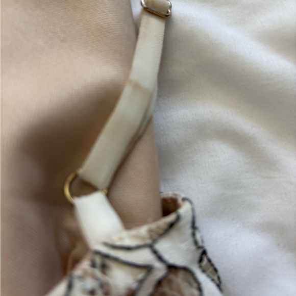 Aakaa Women’s Elegant Floral Lace Tan and Cream  Backless Dress size Small - Picture 13 of 15